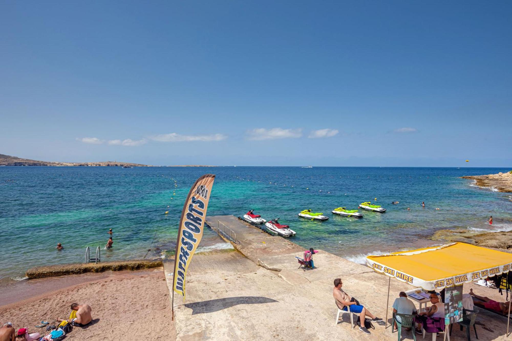 Islet Promenade Seafront Apartment With Large Corner Terrace By Getawaysmalta San Pawl il-Baħar Kültér fotó