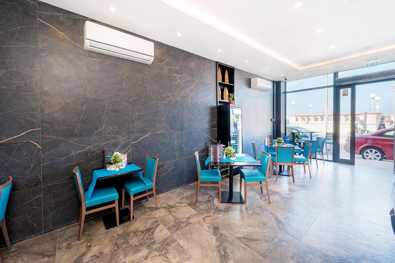Islet Promenade Seafront Apartment With Large Corner Terrace By Getawaysmalta San Pawl il-Baħar Kültér fotó